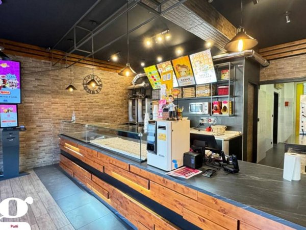 negozio in vendita a Villafranca Tirrena