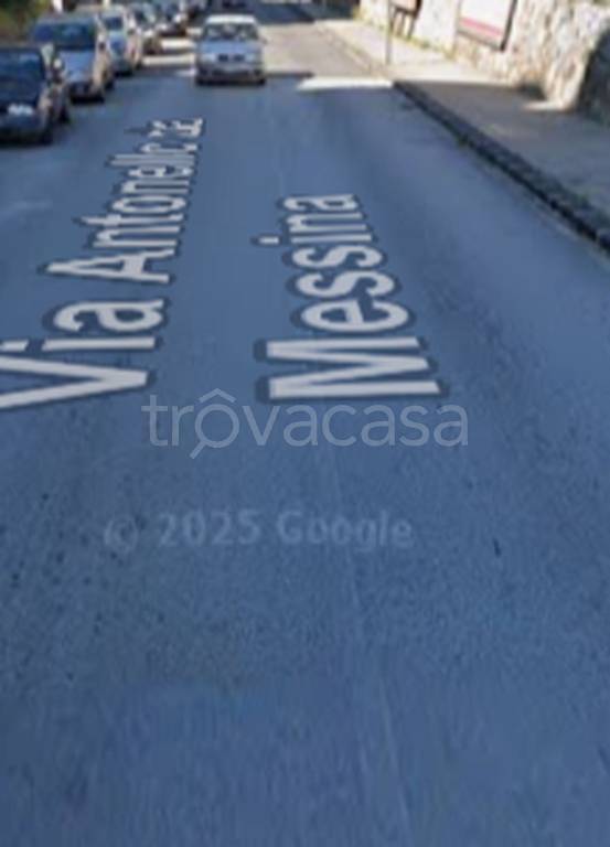 locale commerciale in vendita a Villafranca Tirrena