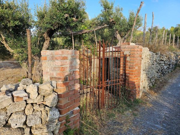 terreno agricolo in vendita a Villafranca Tirrena in zona Serro