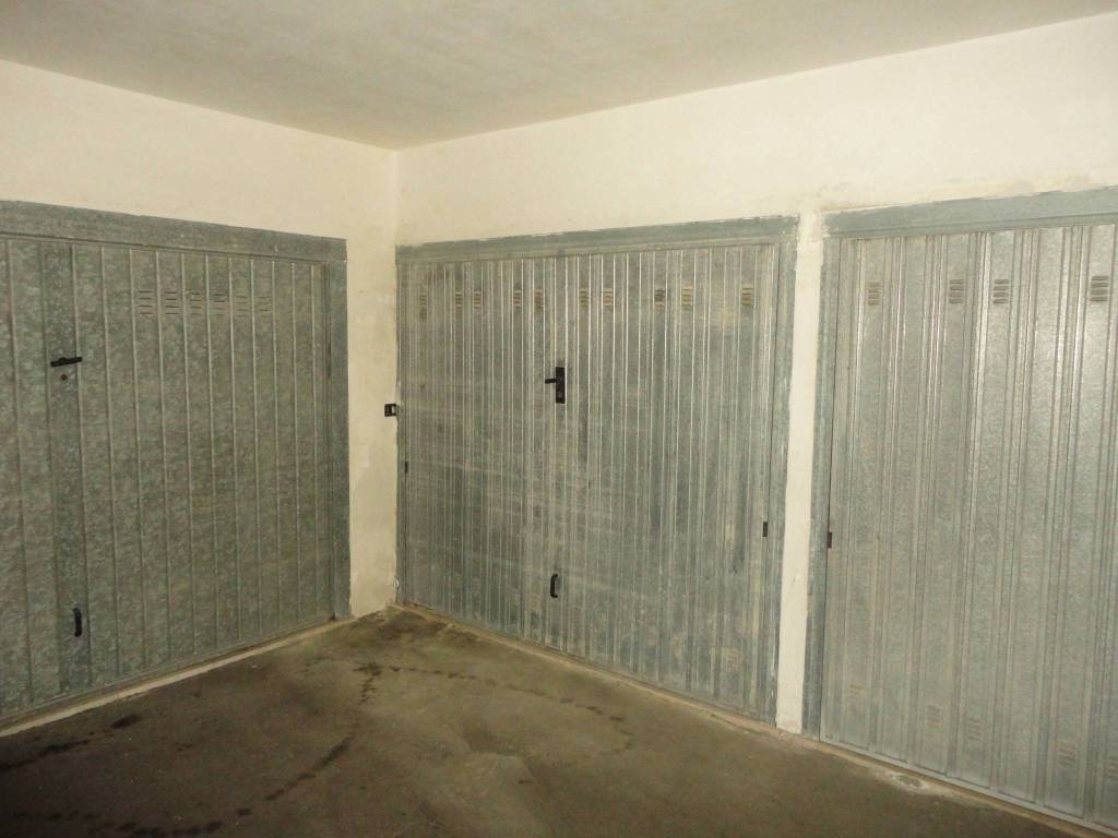 locale di sgombero in vendita a Villafranca Tirrena