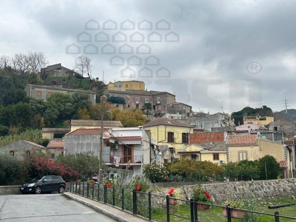 casa indipendente in vendita a Villafranca Tirrena in zona Calvaruso