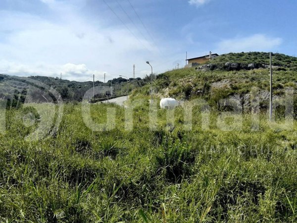 terreno agricolo in vendita a Villafranca Tirrena