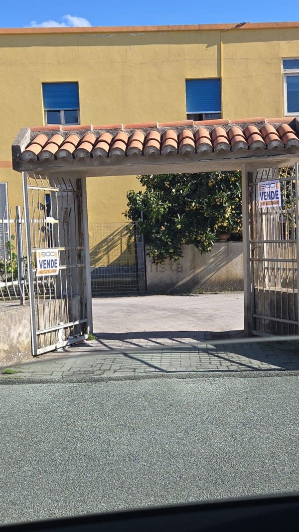 casa semindipendente in vendita a Villafranca Tirrena