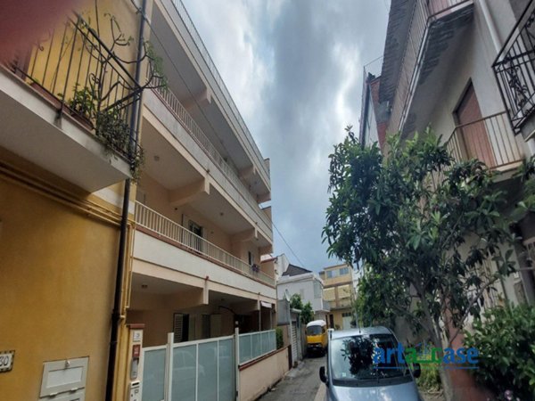 appartamento in vendita a Villafranca Tirrena in zona Divieto