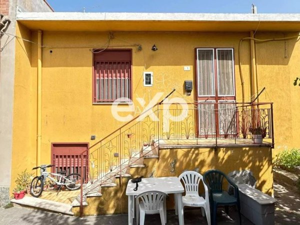 casa indipendente in vendita a Villafranca Tirrena in zona Divieto
