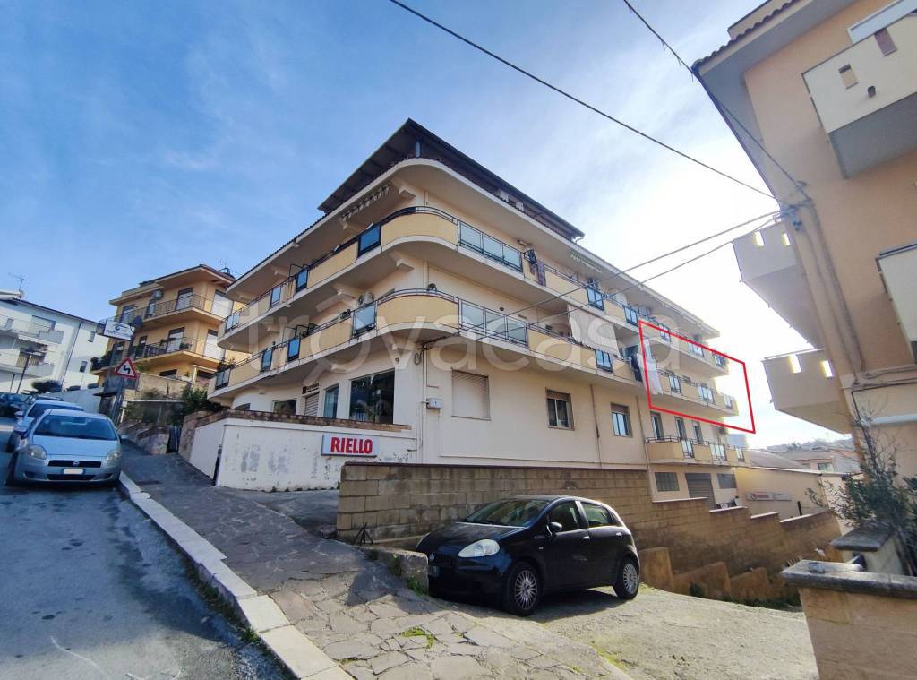 locale commerciale in vendita a Terme Vigliatore