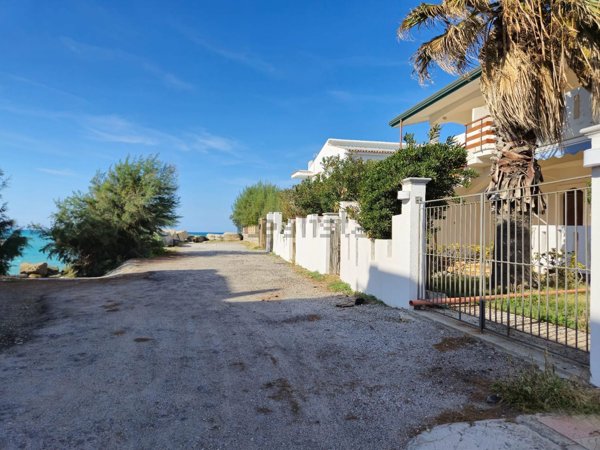 casa indipendente in vendita a Terme Vigliatore