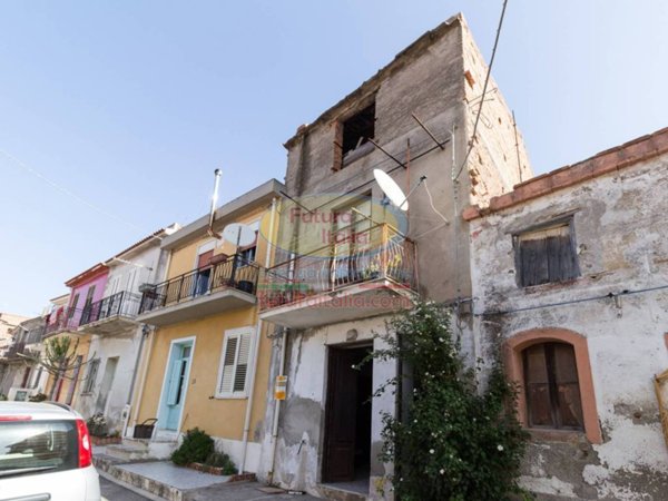 intera palazzina in vendita a Terme Vigliatore