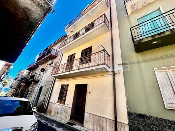 casa indipendente in vendita ad Acquedolci
