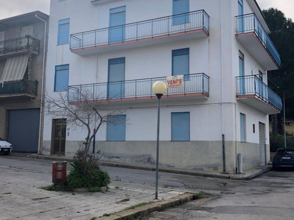 appartamento in vendita ad Acquedolci