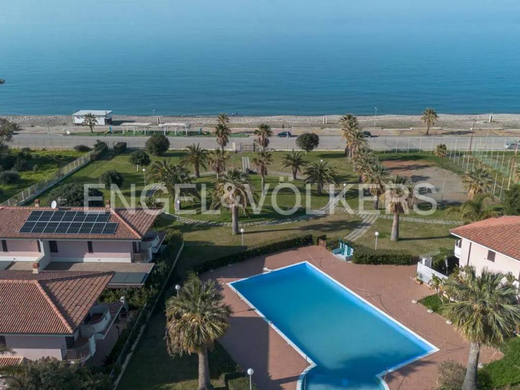 casa indipendente in vendita ad Acquedolci