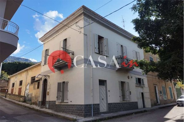casa indipendente in vendita ad Acquedolci