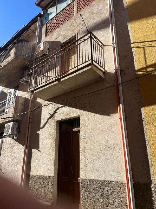 casa indipendente in vendita ad Acquedolci