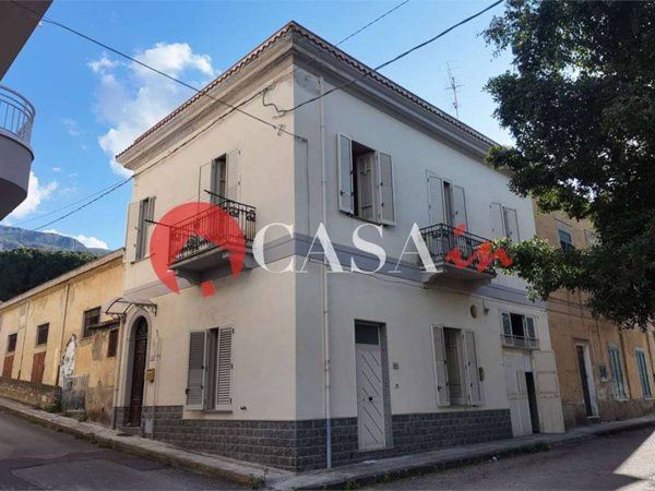 casa indipendente in vendita ad Acquedolci
