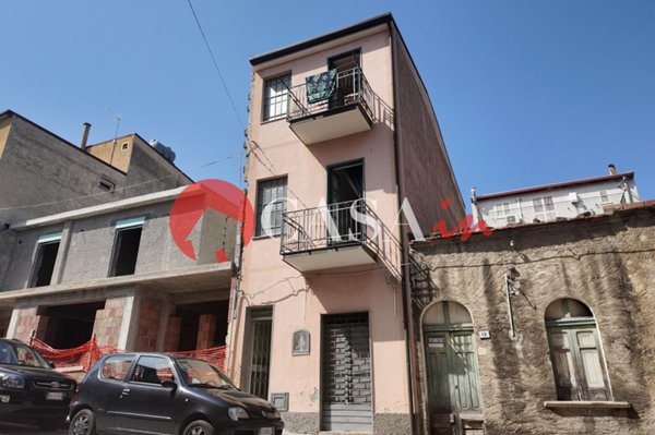 casa indipendente in vendita ad Acquedolci