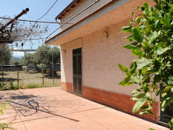 casa indipendente in vendita ad Acquedolci