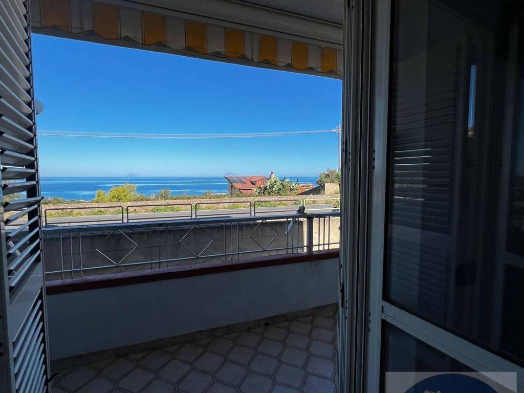 appartamento in vendita ad Acquedolci