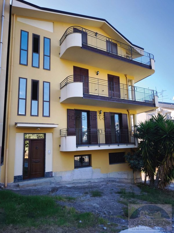 appartamento in vendita ad Acquedolci