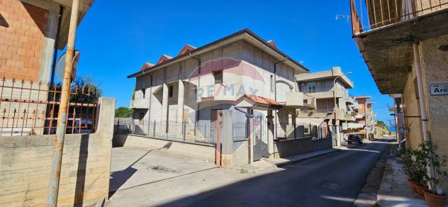 casa indipendente in vendita ad Acquedolci