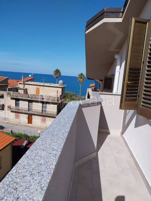 appartamento in vendita ad Acquedolci