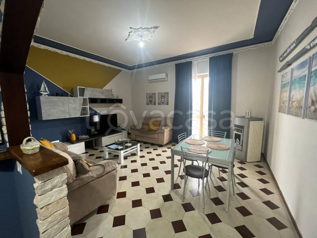 appartamento in vendita ad Acquedolci