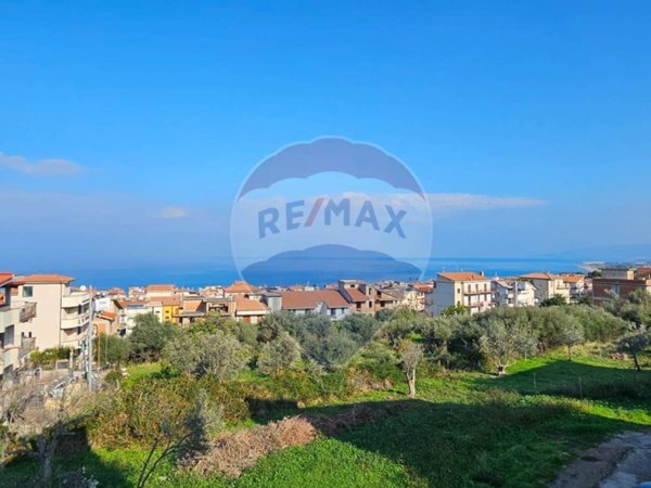 appartamento in vendita ad Acquedolci