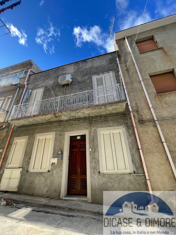 casa indipendente in vendita ad Acquedolci