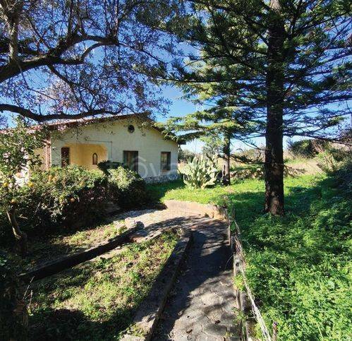 casa indipendente in vendita ad Acquedolci