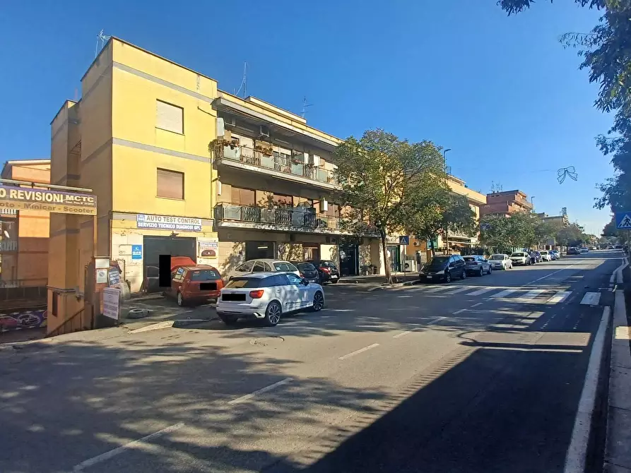 locale commerciale in vendita ad Acquedolci