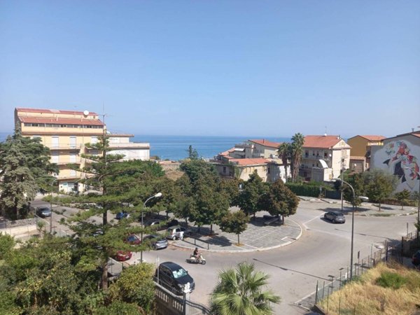 appartamento in vendita ad Acquedolci