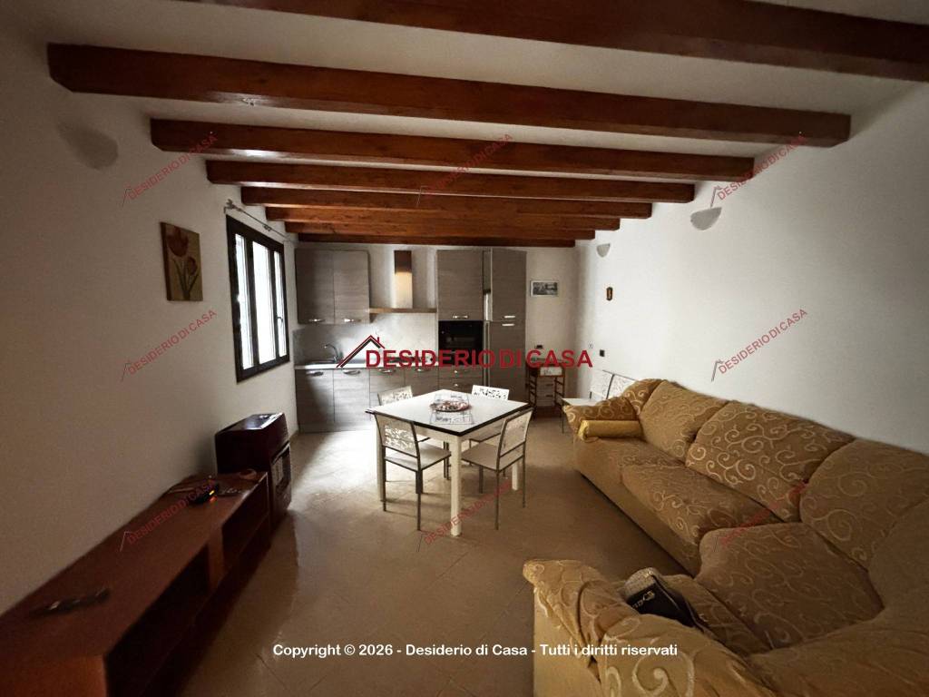 casa indipendente in vendita ad Acquedolci