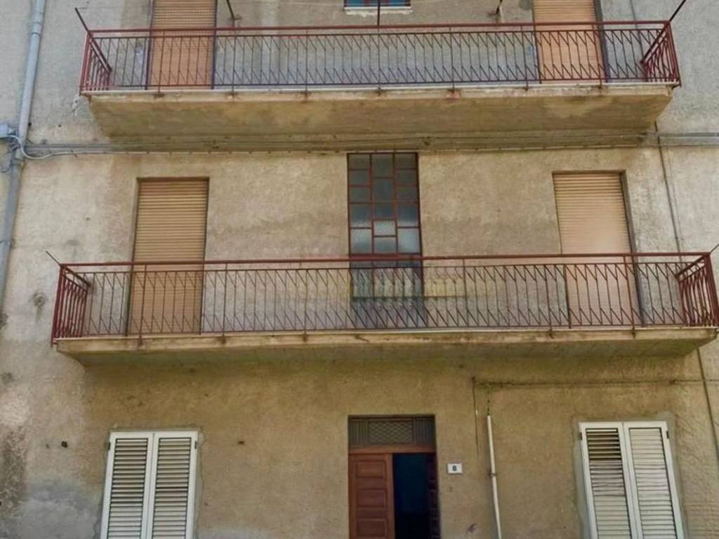 intera palazzina in vendita ad Acquedolci