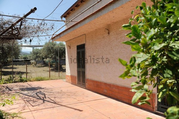 casa indipendente in vendita ad Acquedolci