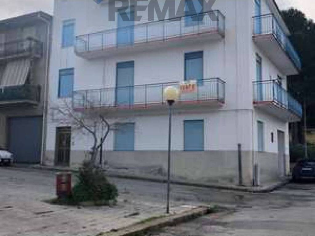appartamento in vendita ad Acquedolci