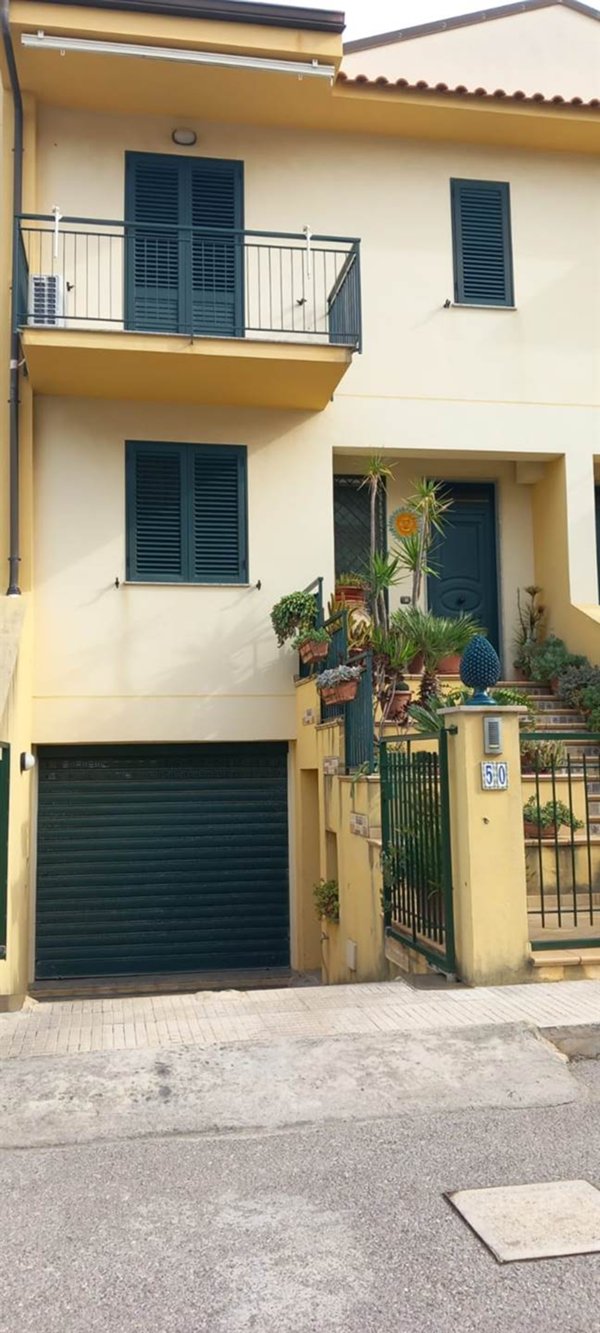 casa indipendente in vendita a Torrenova