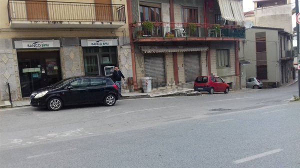 locale commerciale in vendita a Torrenova