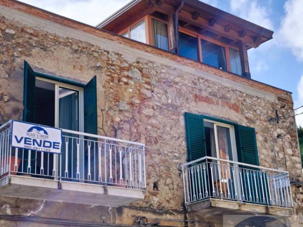 casa indipendente in vendita a Torrenova