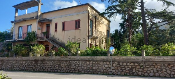 casa indipendente in vendita a Torrenova