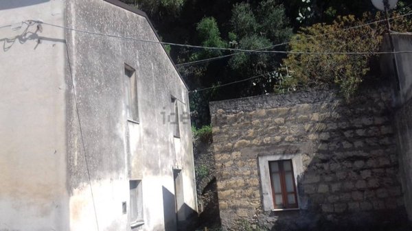 casa indipendente in vendita a Torrenova