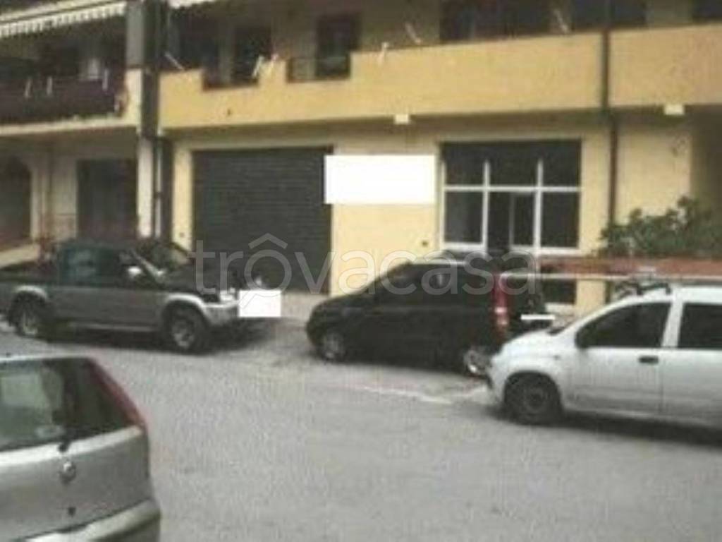 negozio in vendita a Torrenova