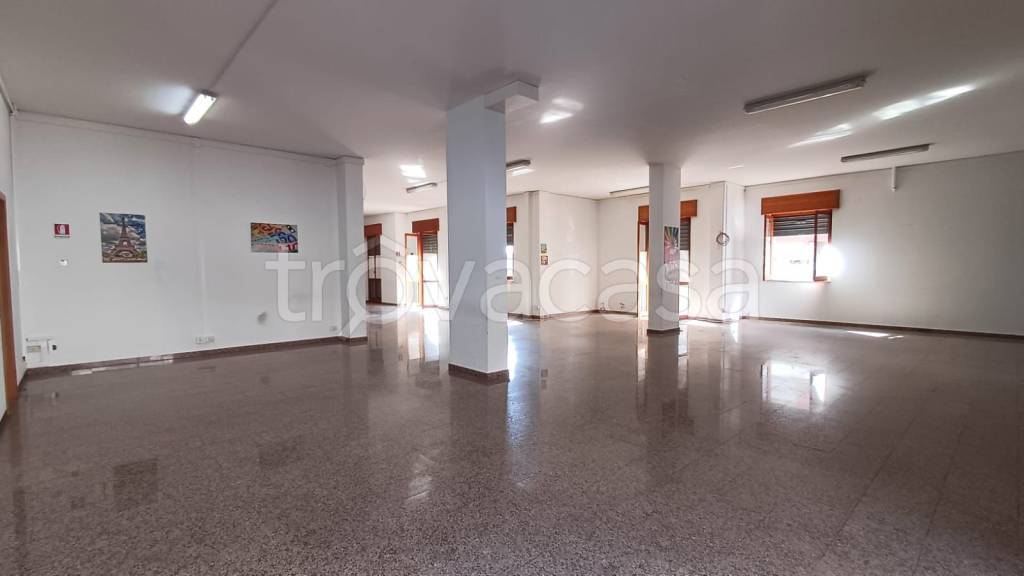 negozio in vendita a Torrenova