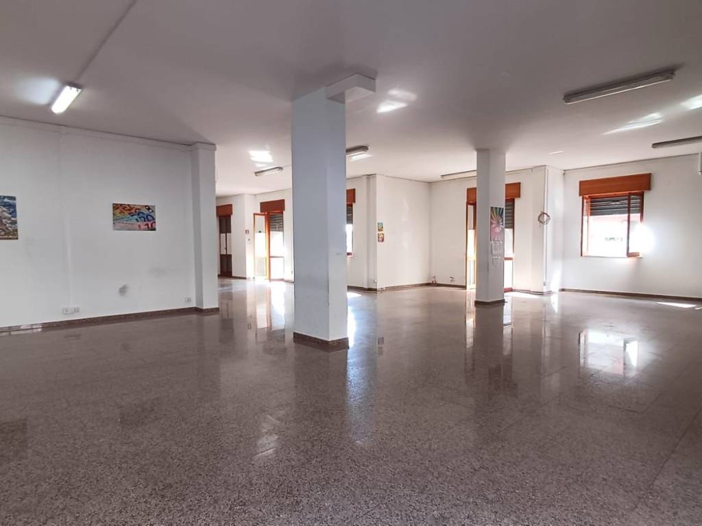 negozio in vendita a Torrenova