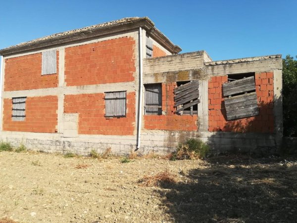 casa indipendente in vendita ad Agrigento in zona Montaperto