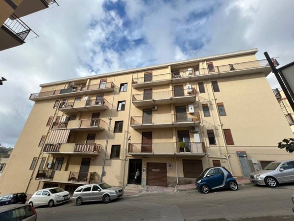 appartamento in vendita ad Agrigento in zona Giardina Gallotti