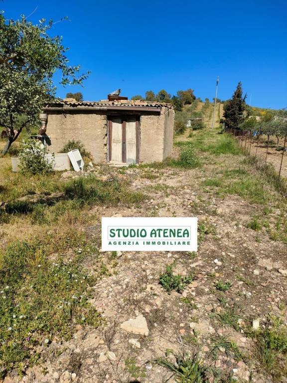 terreno agricolo in vendita ad Agrigento in zona Villaggio Mosè