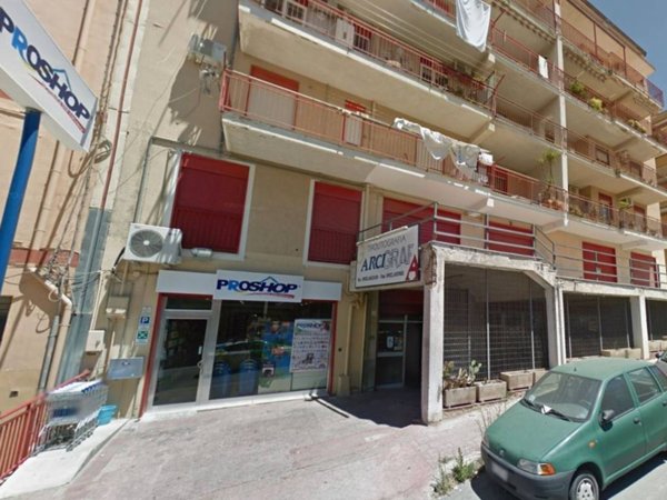 negozio in vendita ad Agrigento in zona Montaperto