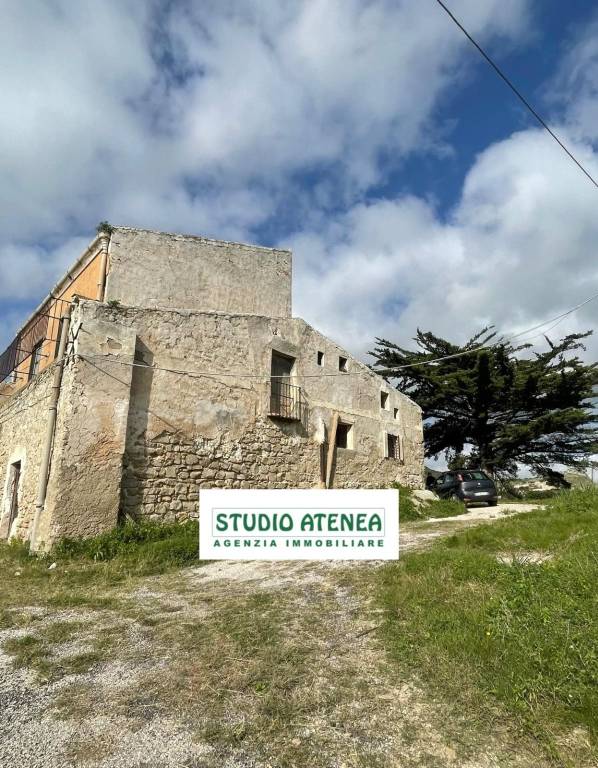 casa indipendente in vendita ad Agrigento in zona San Leone