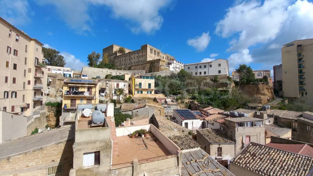 appartamento in vendita ad Agrigento in zona Centro Storico