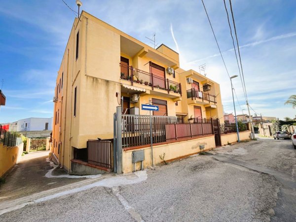 appartamento in vendita ad Agrigento in zona San Leone