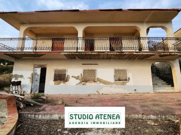 casa indipendente in vendita ad Agrigento in zona San Leone